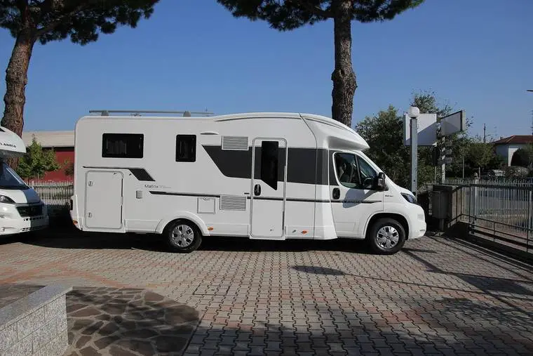 Adria Matrix Plus 670 SL